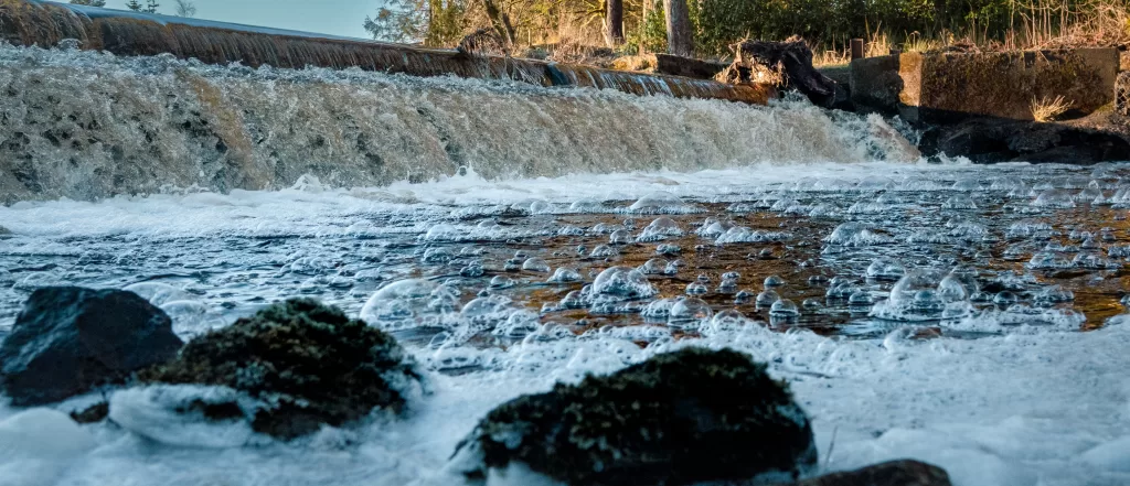 Linn Jaw Weir with water